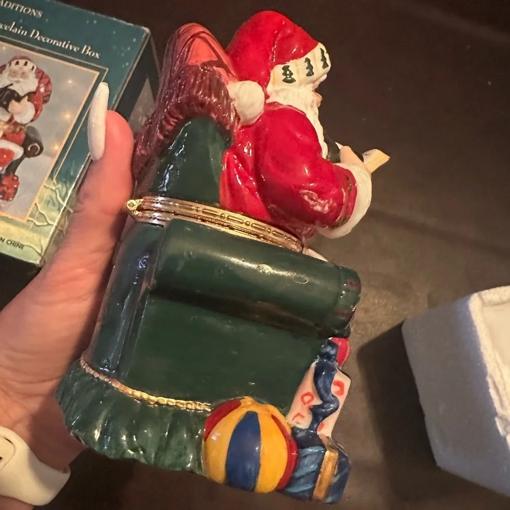 Santa trinket box